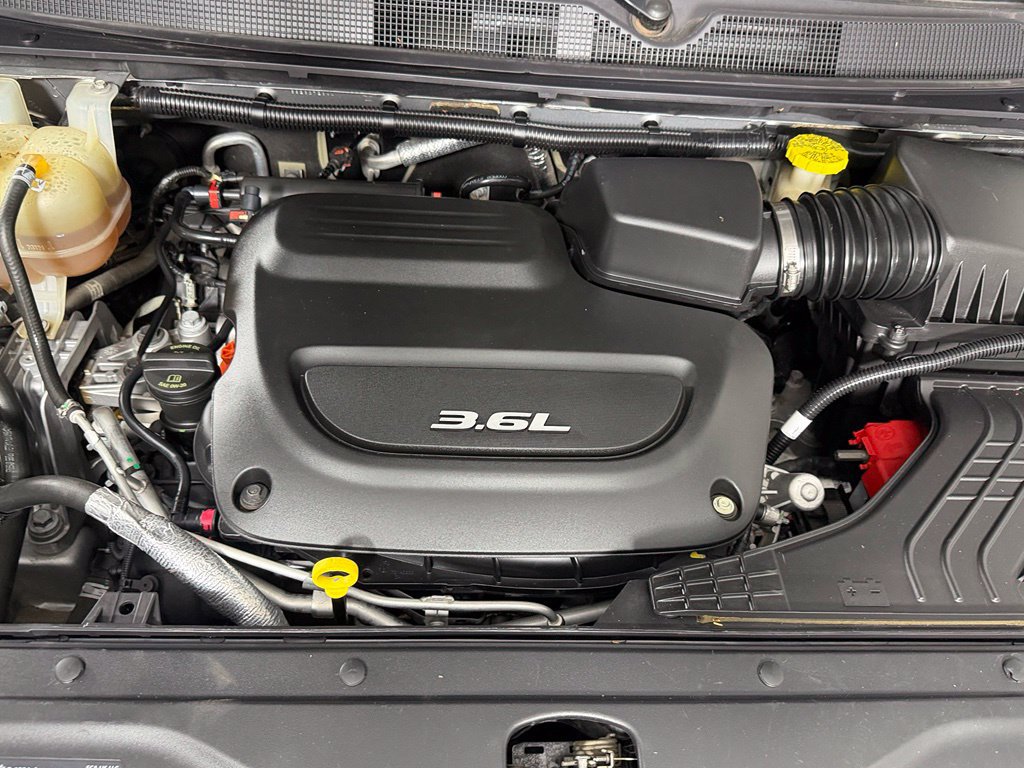 Used 2018 Chrysler Pacifica Touring-L Plus w/ S Appearance Package FWD image 22