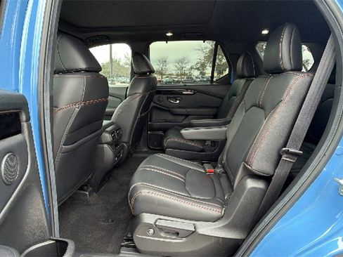 Used 2024 Honda Pilot TrailSport image 33