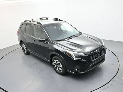 Used 2024 Subaru Forester Premium AWD/4WD image 29