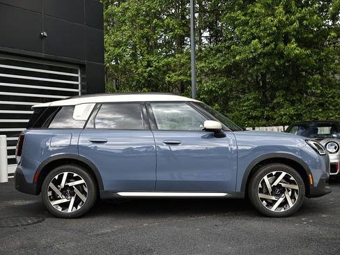 New 2027 MINI Cooper Countryman S image 4