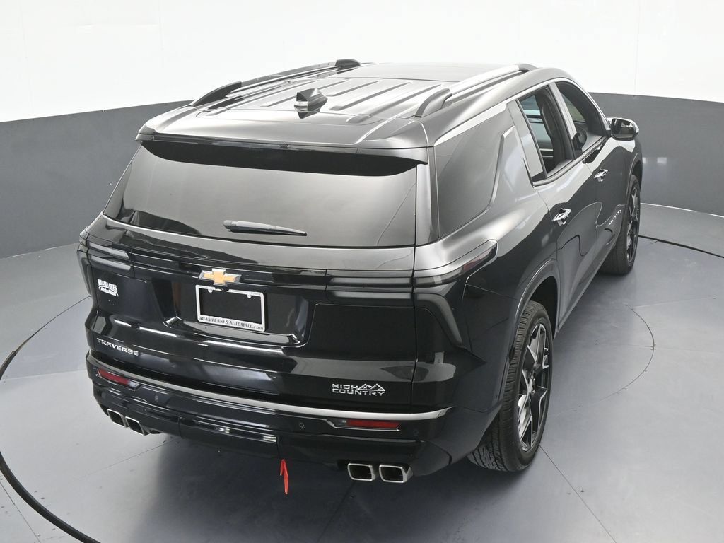 Used 2025 Chevrolet Traverse High Country FWD image 71