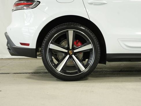 New 2026 Porsche Macan S image 42