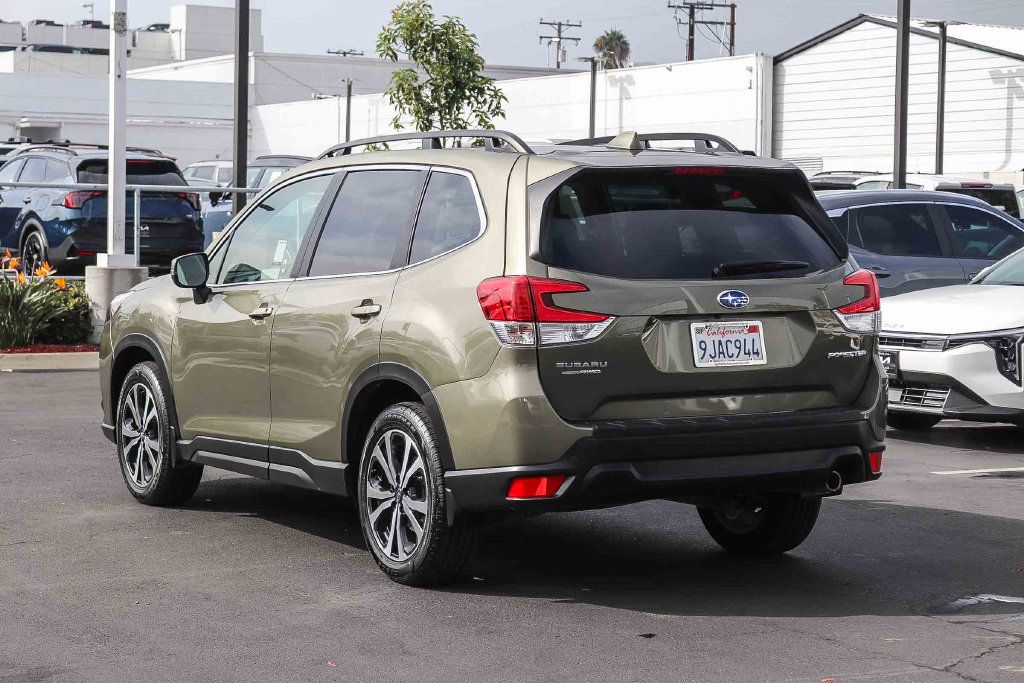 Certified 2023 Subaru Forester Limited AWD/4WD image 7