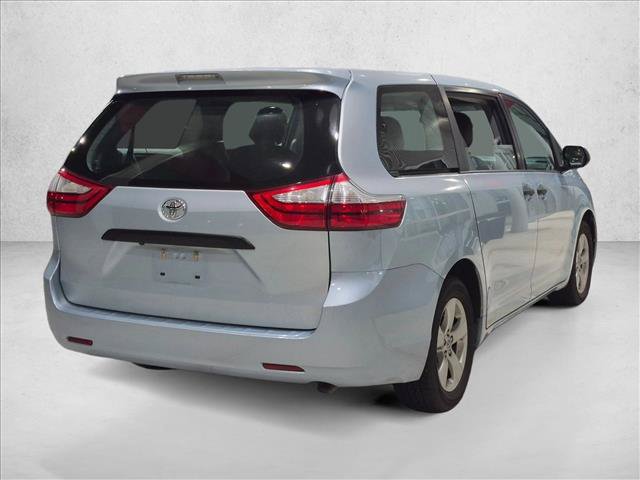 Used 2017 Toyota Sienna L FWD image 5