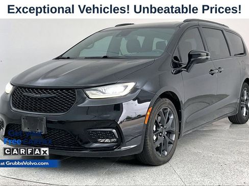 Used 2021 Chrysler Pacifica Touring w/ S Appearance Package FWD image 11