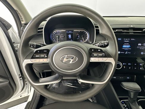 Used 2022 Hyundai Tucson SEL FWD image 11