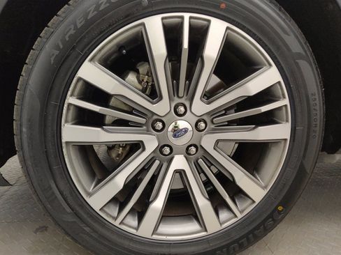 Used 2018 Ford Explorer Platinum AWD/4WD image 31