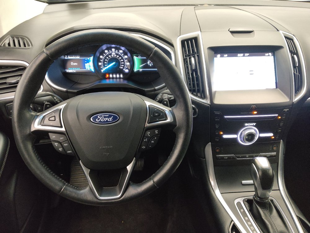 Used 2018 Ford Edge Titanium w/ Technology Package AWD/4WD image 22