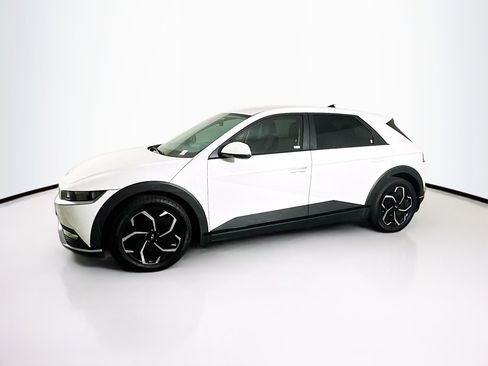 Used 2024 Hyundai Ioniq 5 SEL image 4