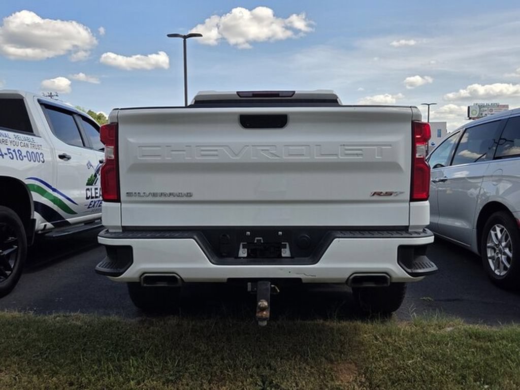 Used 2023 Chevrolet Silverado 1500 RST AWD/4WD image 3