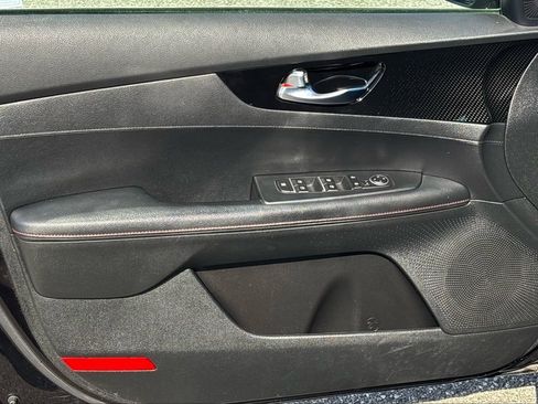 Used 2022 Kia Forte GT image 10