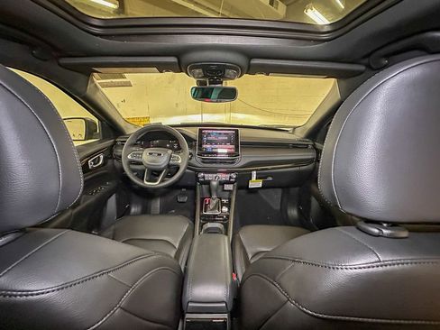 New 2026 Jeep Compass Limited w/ Sun, Sound & Navigation Group image 21