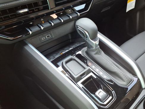 New 2026 Chevrolet Colorado LT image 22