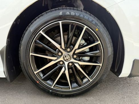 Used 2026 Toyota Camry SE image 12