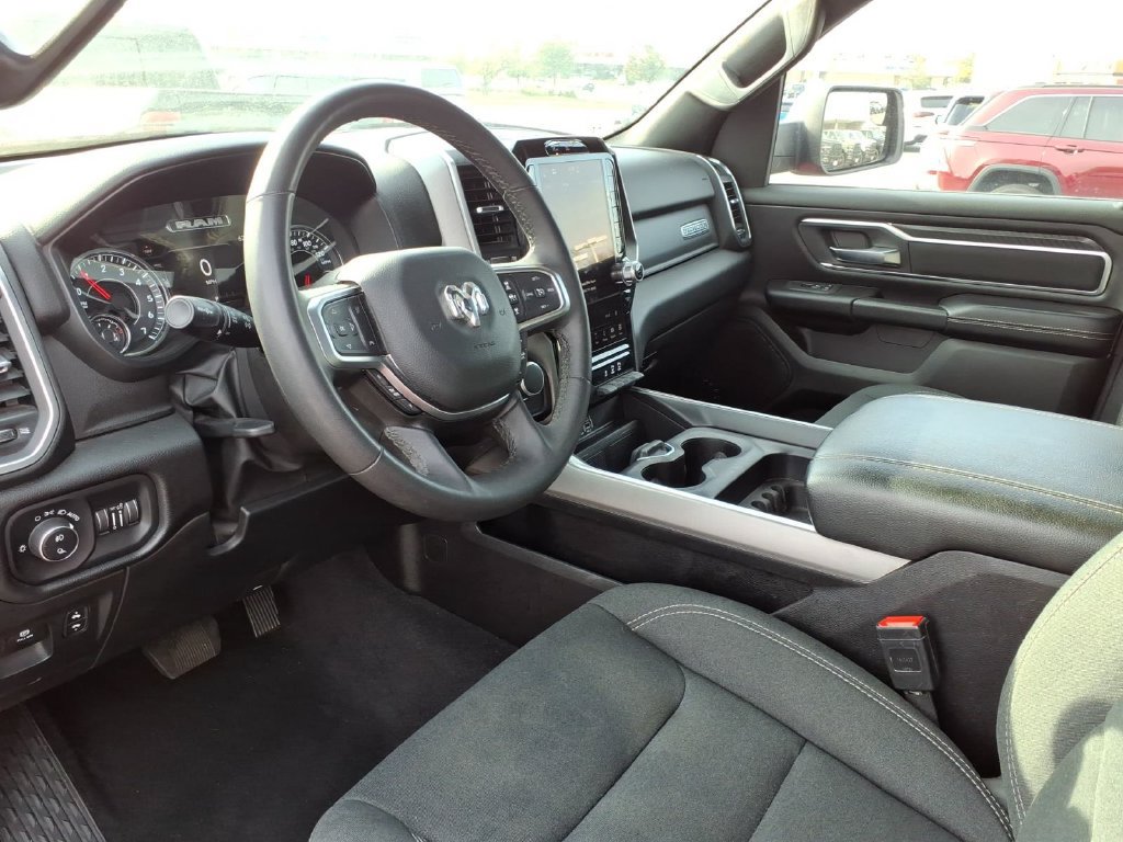 Used 2025 RAM 1500 Big Horn AWD/4WD image 10