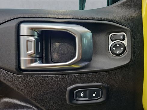 Used 2023 Jeep Wrangler Unlimited Rubicon 4xe w/ Steel Bumper Group image 18