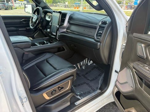 Used 2019 RAM 1500 Limited AWD/4WD image 17