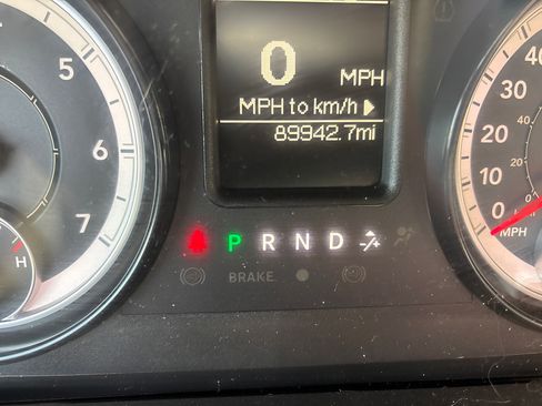 Used 2018 RAM 1500 Express RWD image 16