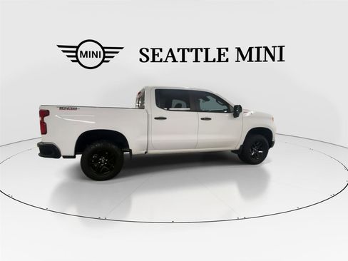 Used 2023 Chevrolet Silverado 1500 LT Trail Boss w/ Convenience Package II AWD/4WD image 12