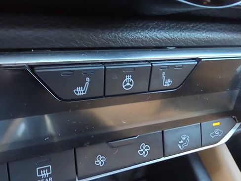 Used 2024 Nissan Sentra SV w/ SV Premium Package FWD image 19