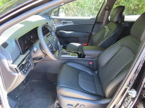 Certified 2026 Kia Sportage X-Line w/ X-Line Premium Package image 22