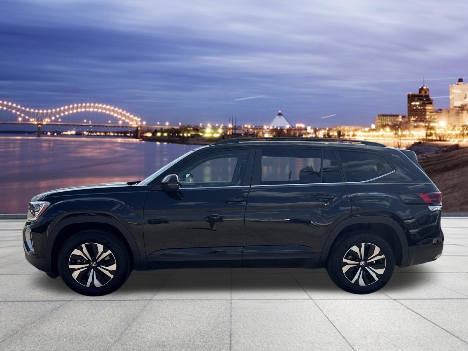 Certified 2025 Volkswagen Atlas SE FWD image 2