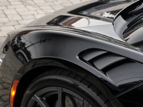 Used 2024 McLaren Artura Performance image 24