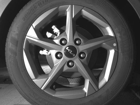Used 2025 Kia K4 FWD image 15