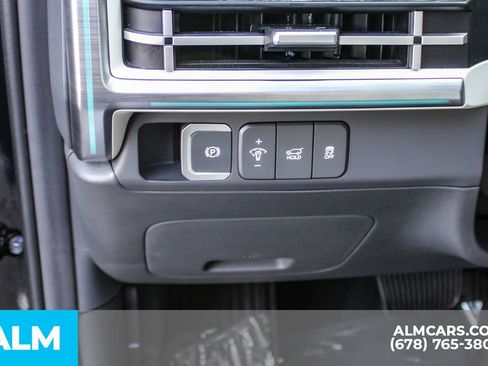 Used 2025 Hyundai Santa Fe Calligraphy image 30