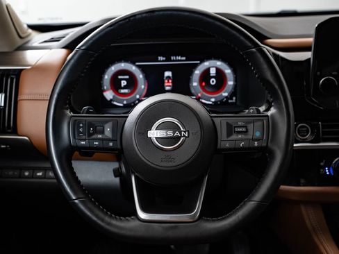 Used 2023 Nissan Pathfinder Platinum AWD/4WD image 42