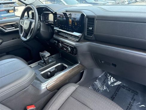 Used 2024 Chevrolet Silverado 1500 RST image 26