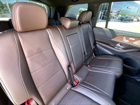 Certified 2023 Mercedes-Benz GLS 450 4MATIC image 17