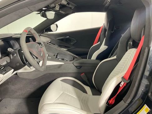 Used 2023 Chevrolet Corvette Stingray Premium Cpe w/ Z51 Performance Package image 31