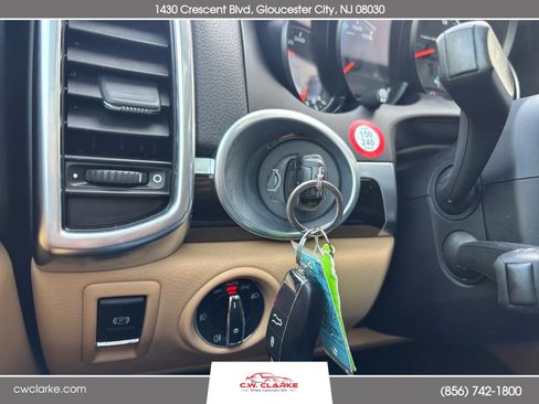 Used 2018 Porsche Cayenne image 21