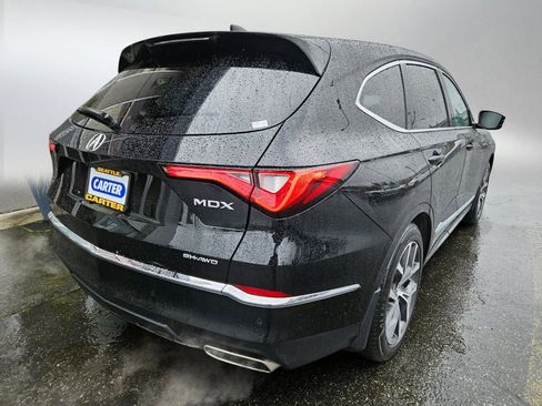 Used 2023 Acura MDX SH-AWD w/ Technology Package image 3