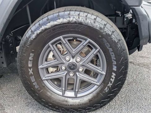 Used 2024 Jeep Wrangler Unlimited Sport AWD/4WD image 11