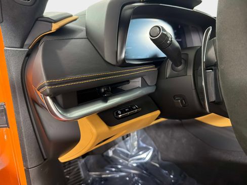 Used 2023 Chevrolet Corvette Stingray Premium Conv w/ Battery Protection Package RWD image 34