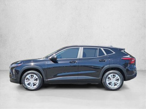 Certified 2024 Chevrolet Trax LS FWD image 5