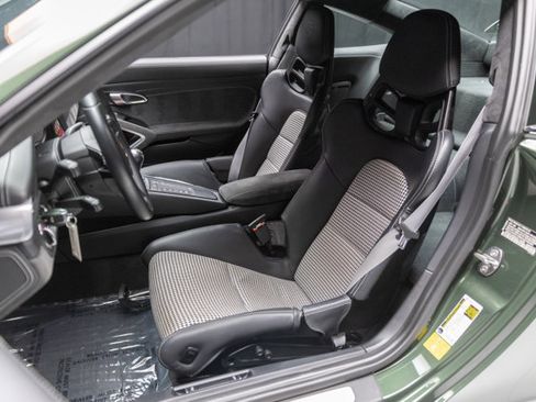 Used 2018 Porsche 911 GT3 image 48