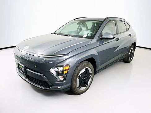 Used 2024 Hyundai Kona SEL FWD image 3