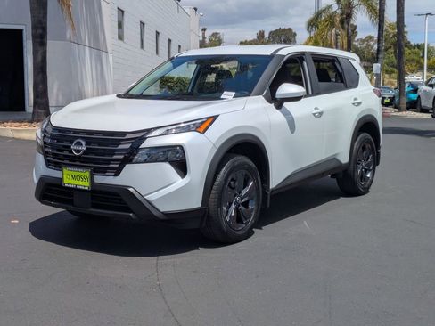 New 2026 Nissan Rogue SV FWD image 1