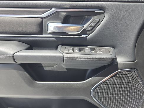 New 2026 RAM 1500 Laramie AWD/4WD image 18