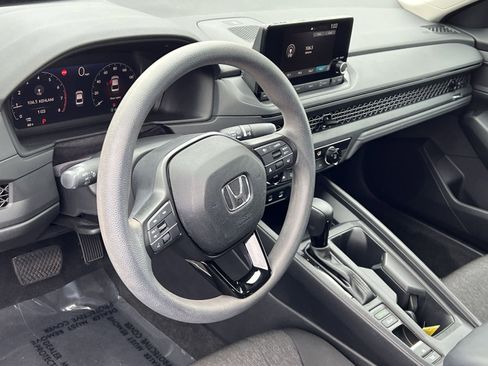 Used 2023 Honda Accord LX image 17