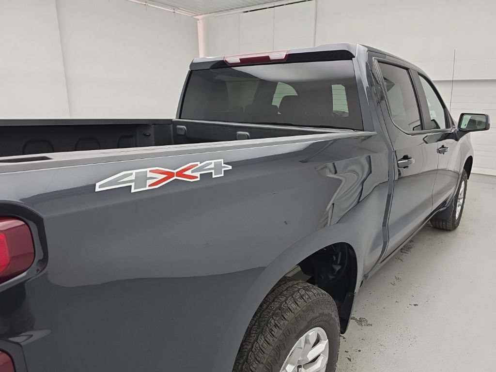 Used 2023 Chevrolet Silverado 1500 LT AWD/4WD image 53