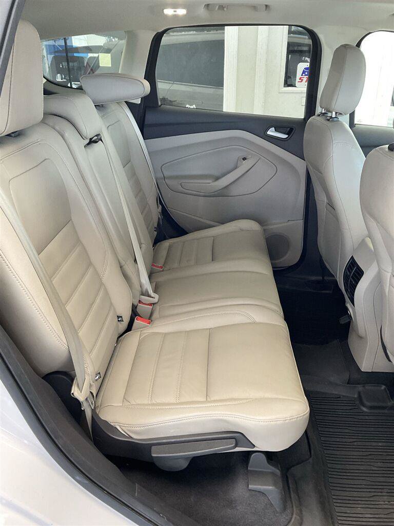 Used 2018 Ford Escape SEL w/ Ford Safe & Smart Package AWD/4WD image 14