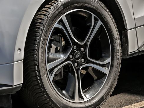 Used 2022 Ford Edge ST w/ Equipment Group 401A image 4