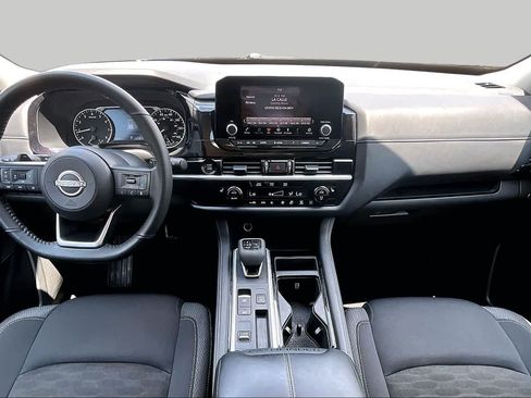 Used 2025 Nissan Pathfinder SV FWD image 14
