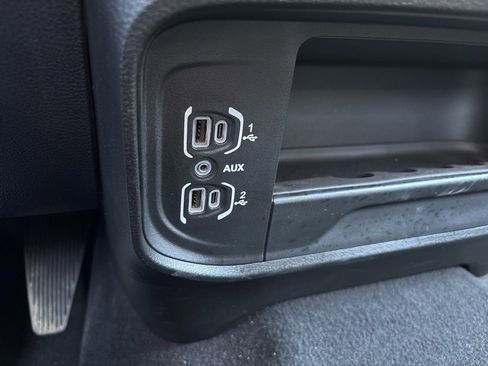 Used 2024 RAM 2500 Laramie image 20