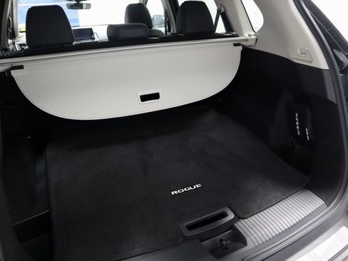 Certified 2023 Nissan Rogue SV w/ SV Premium B Package AWD/4WD image 15