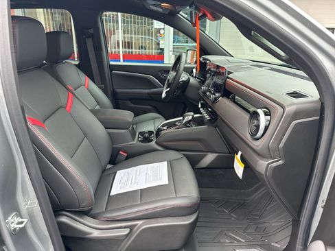 Used 2026 Chevrolet Colorado Z71 w/ Technology Package image 29